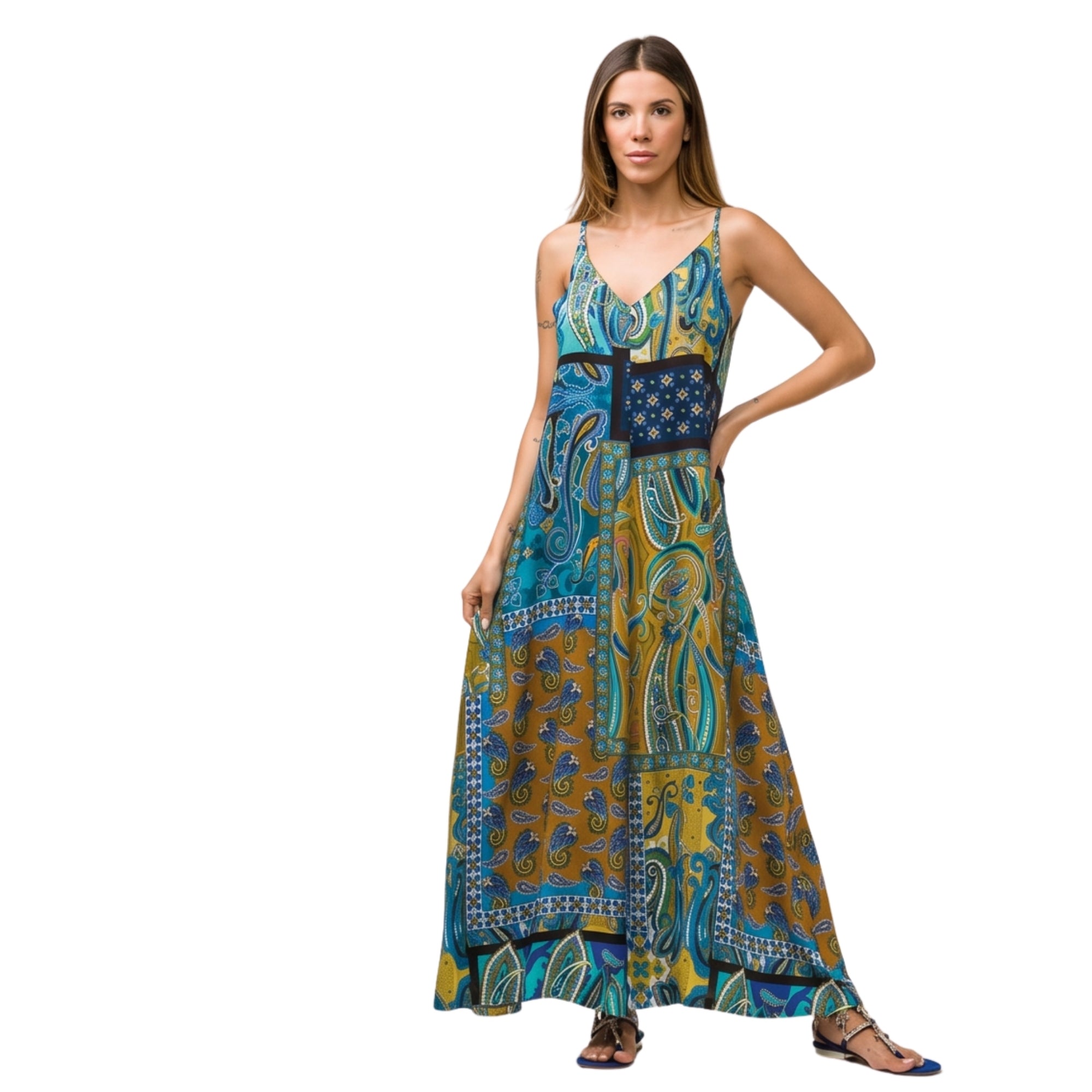 Abito estivo lungo in viscosa fantasia patchwork cachemire oro/blu – curvy a bretellina
