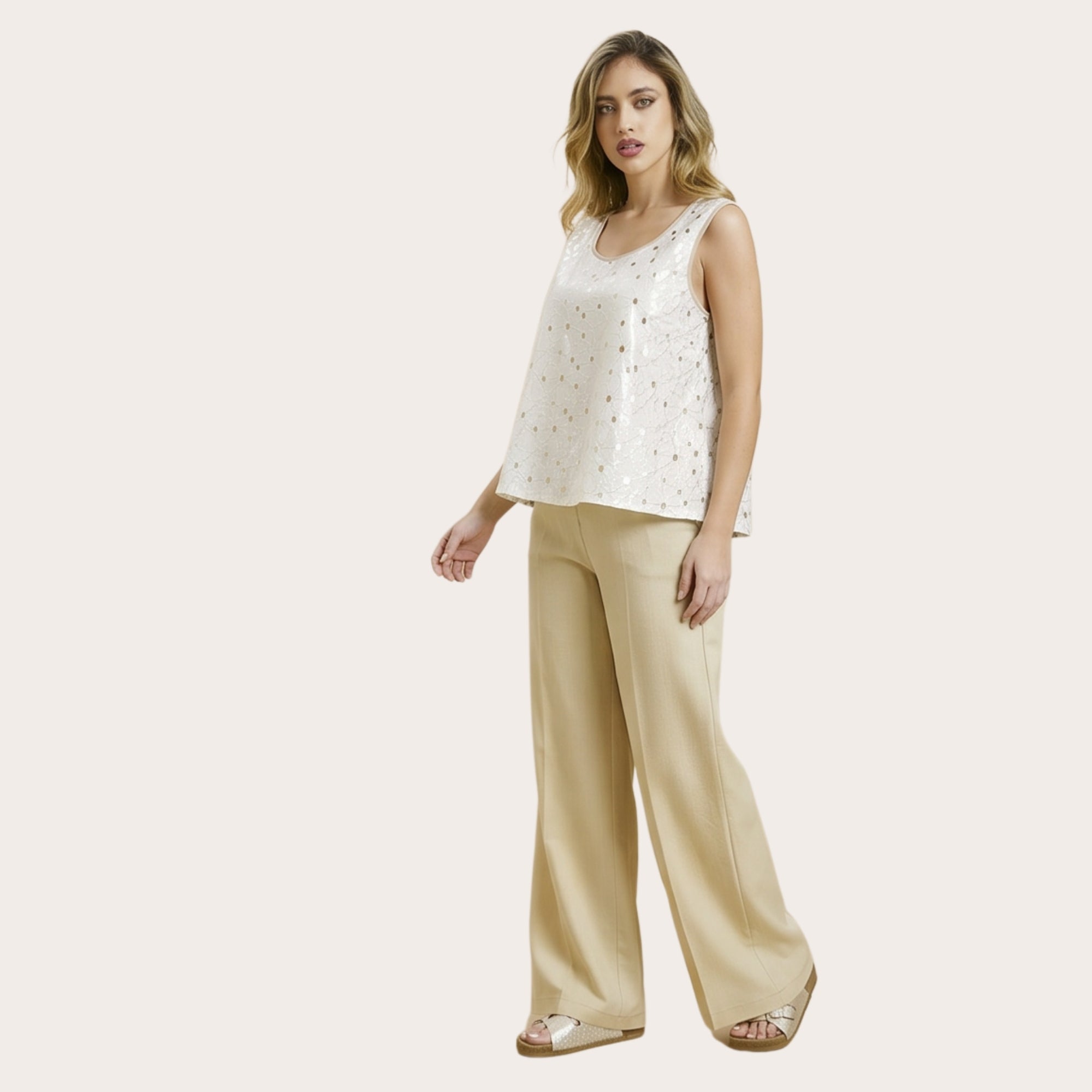 Canotta curvy in cotone sangallo laminato oro – modello a campana (MD405)