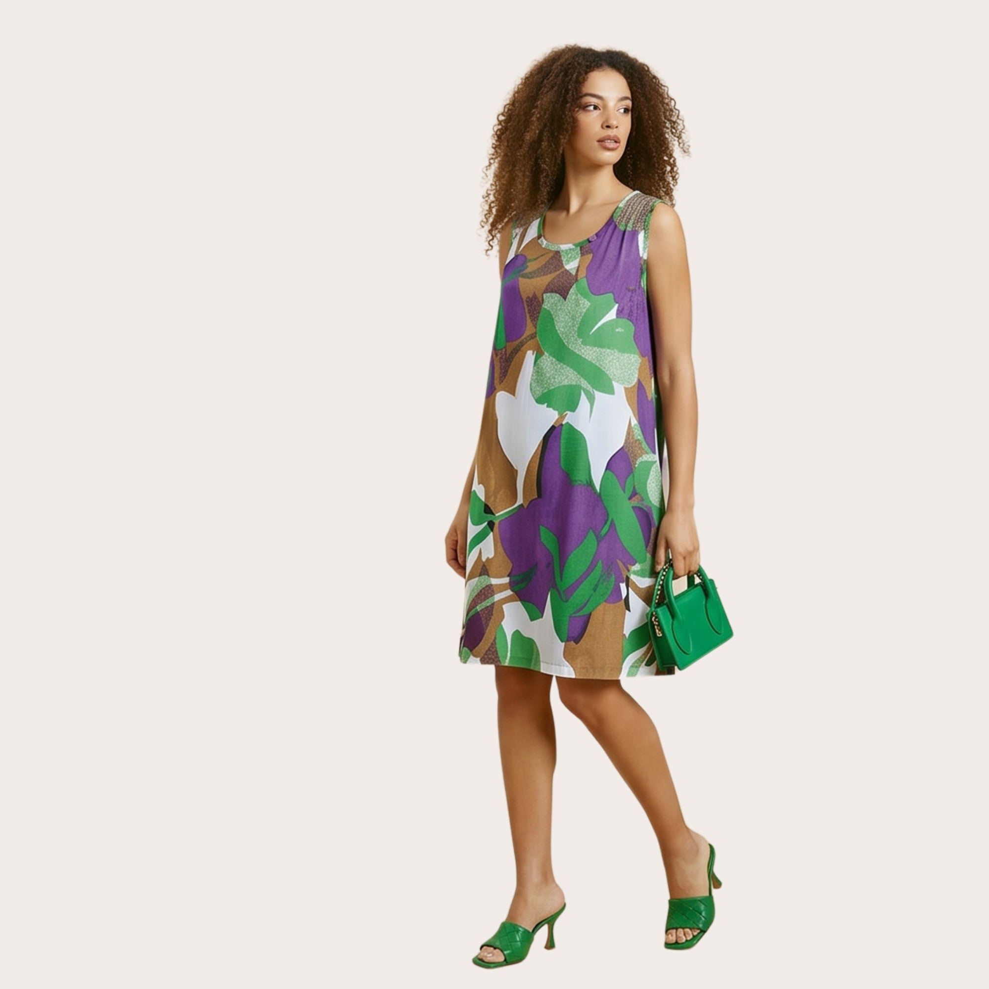 Abito estivo in viscosa fantasia verde/viola con paillettes oro – modello curvy ampio (a1204)