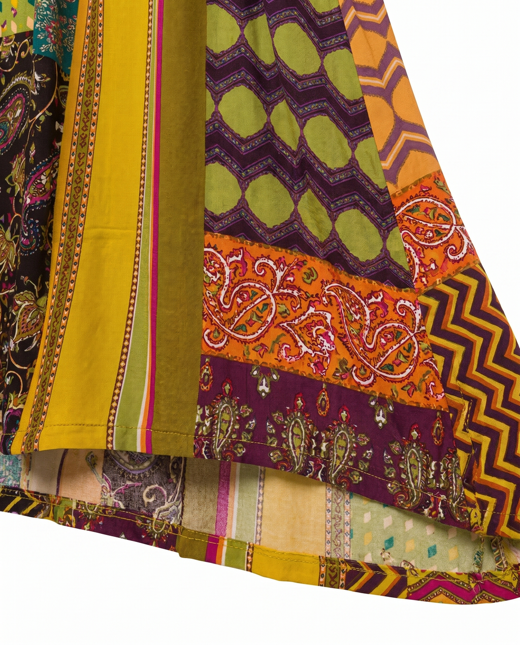 Abito estivo lungo in viscosa fantasia patchwork – spalla larga con bottoni frontali