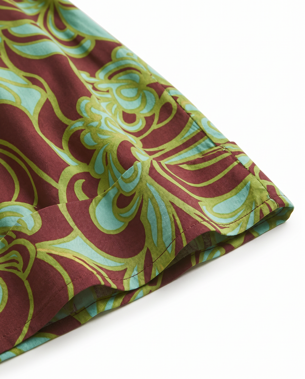 Abito estivo lungo in viscosa fantasia verde – modello curvy a campana con bretelline